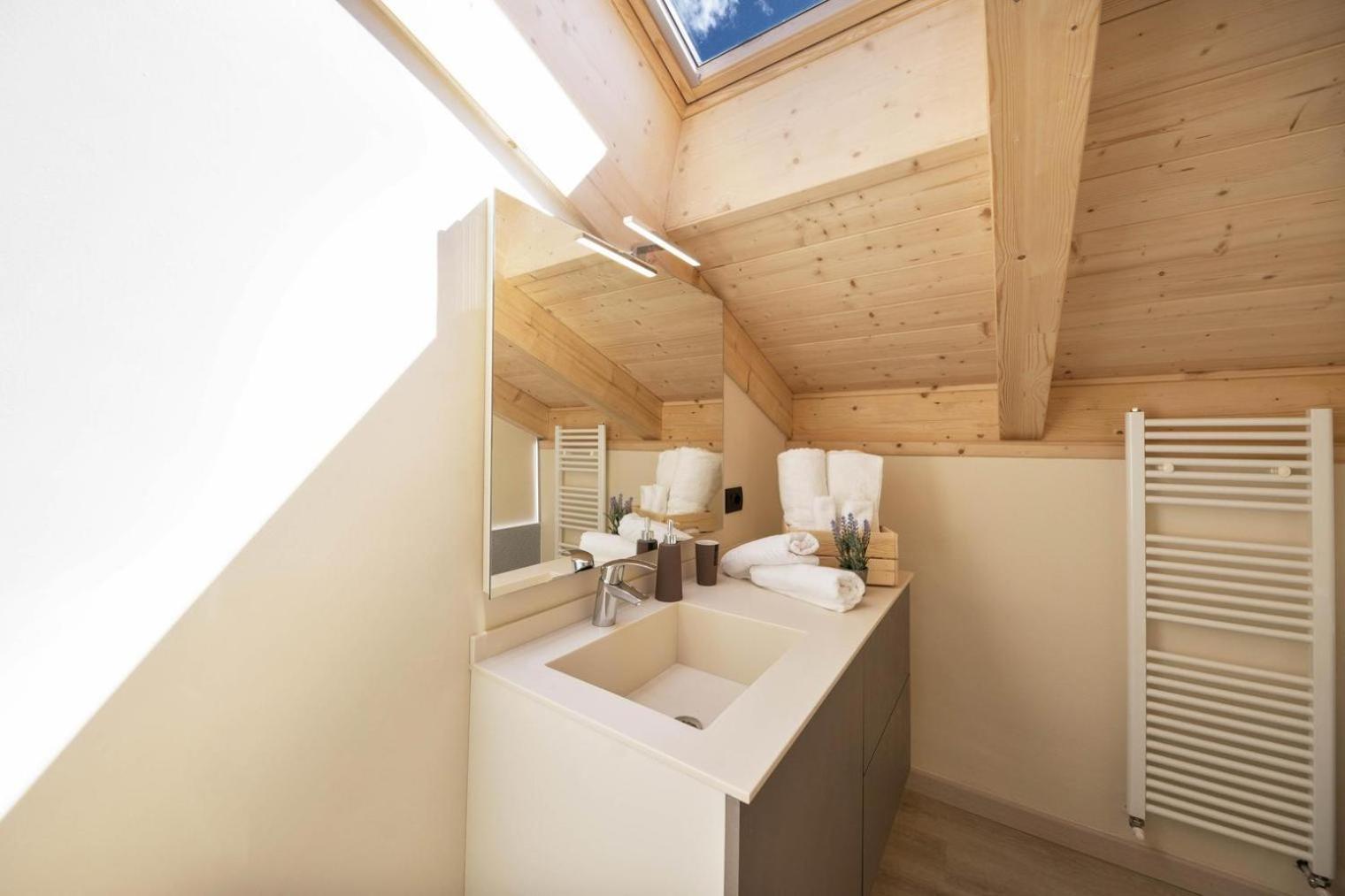 Casa Pare' B&B Tesero Exteriör bild