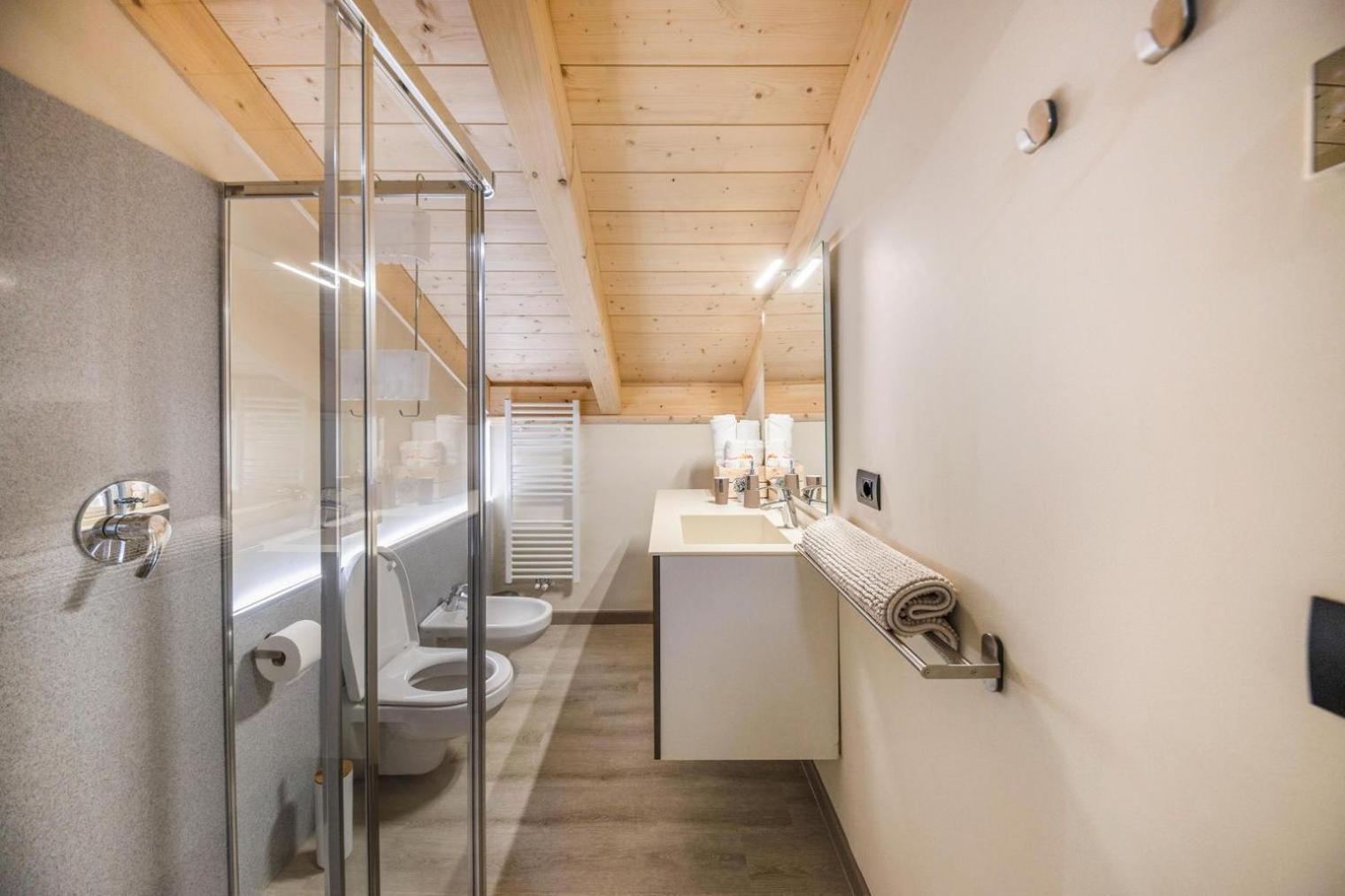 Casa Pare' B&B Tesero Exteriör bild